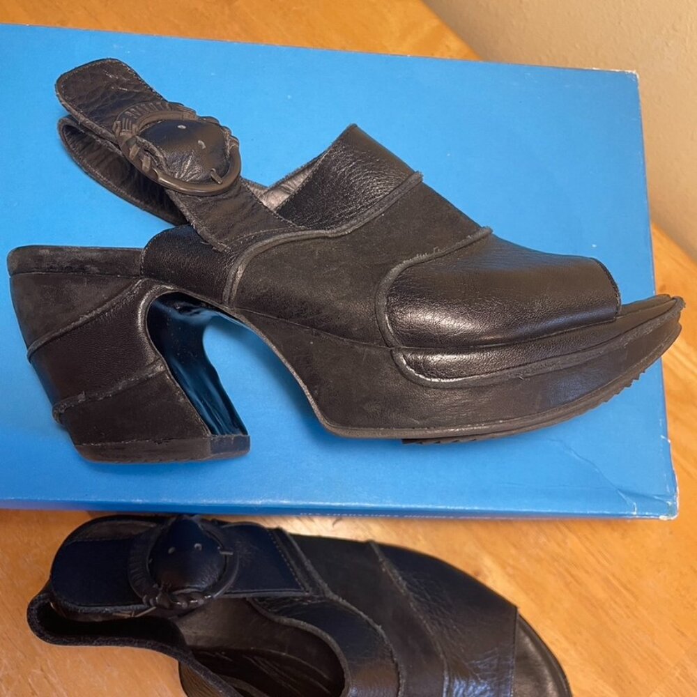 Fluevog Prepare Advisors - Picture 3 of 10